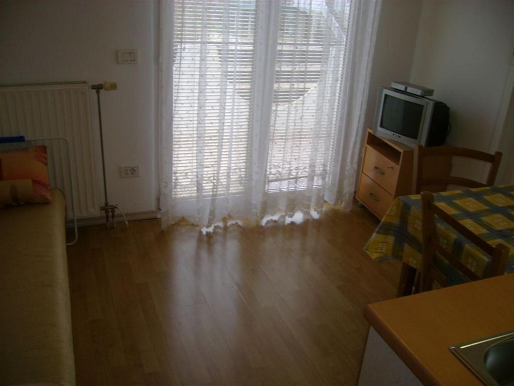 Apartman In Balcony, Air Conditioning, Wlan 819-5